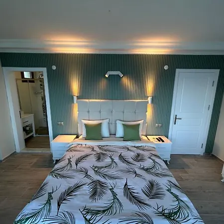 ホテル Fener Cafe & Kahvalti Çeşme