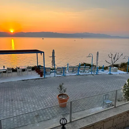 Fener Cafe & Kahvalti ホテル 3*