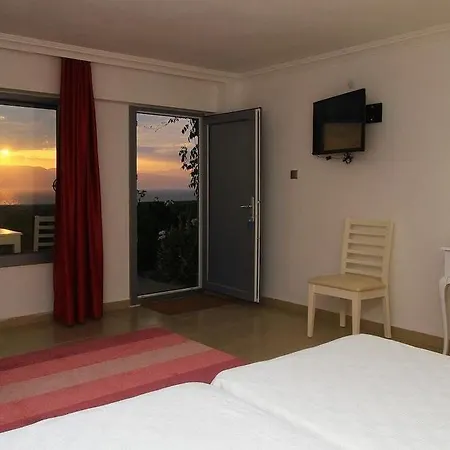 Fener Cafe & Kahvalti Çeşme