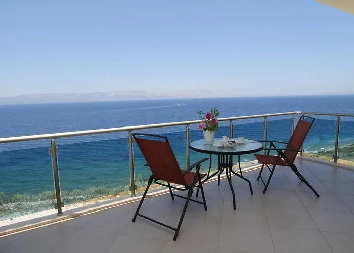 Szálloda Fener Cafe & Kahvalti Çeşme